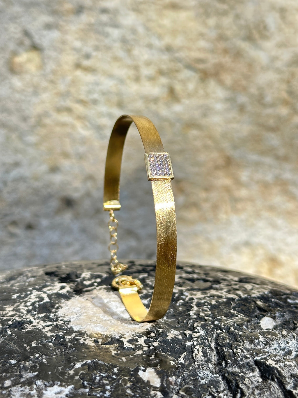 Bracciale Semi-Rigido