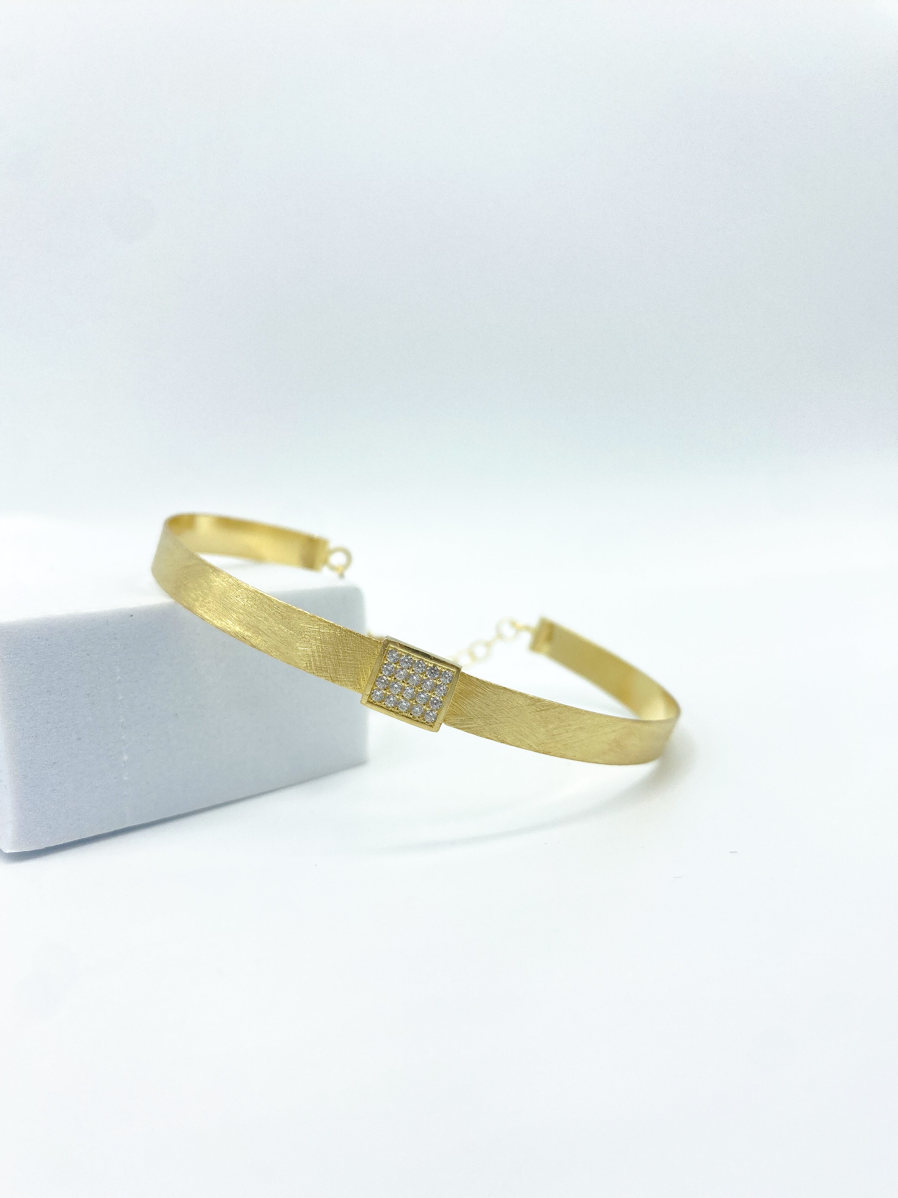 Bracciale Semi-Rigido