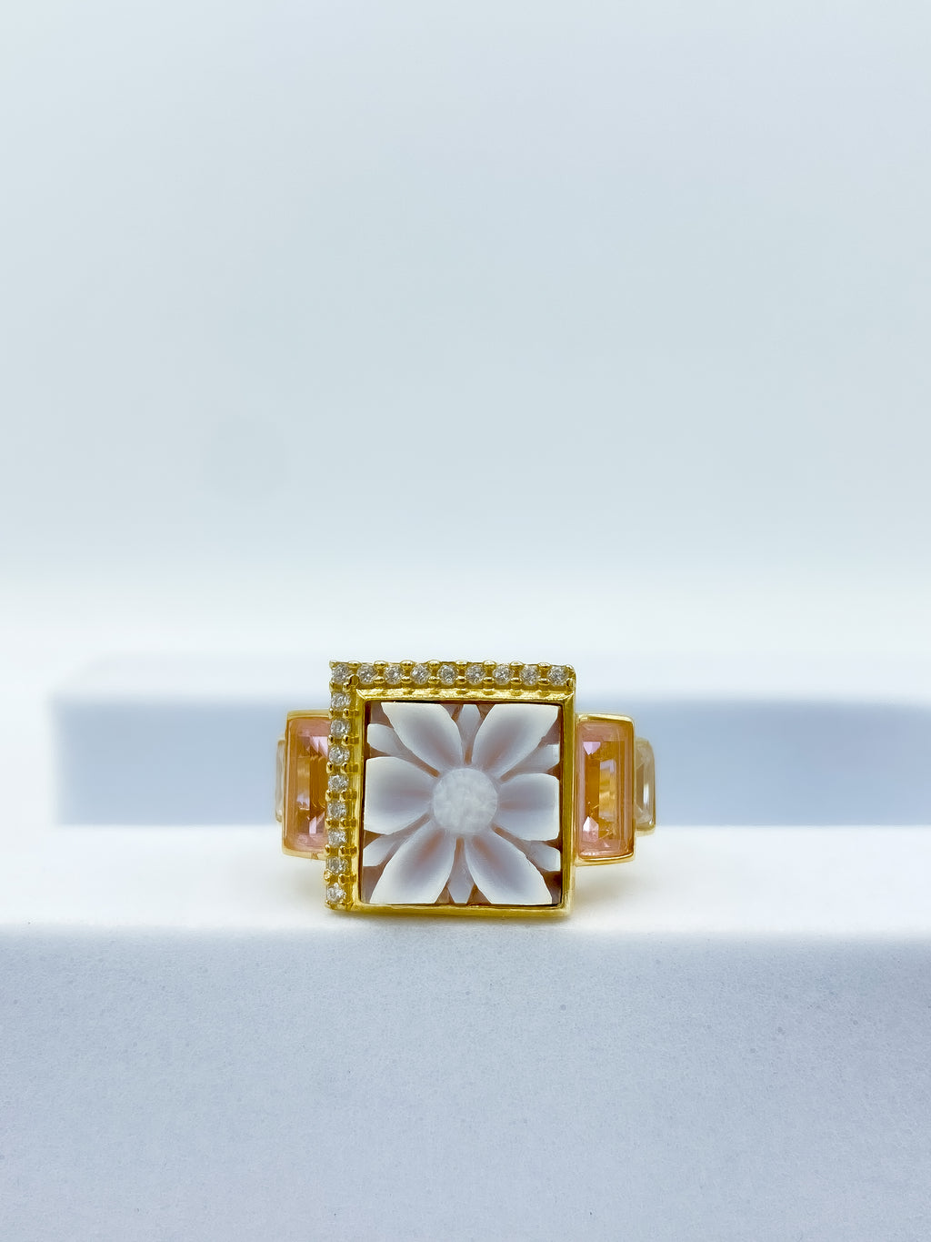 Anello Cammeo Fiore
