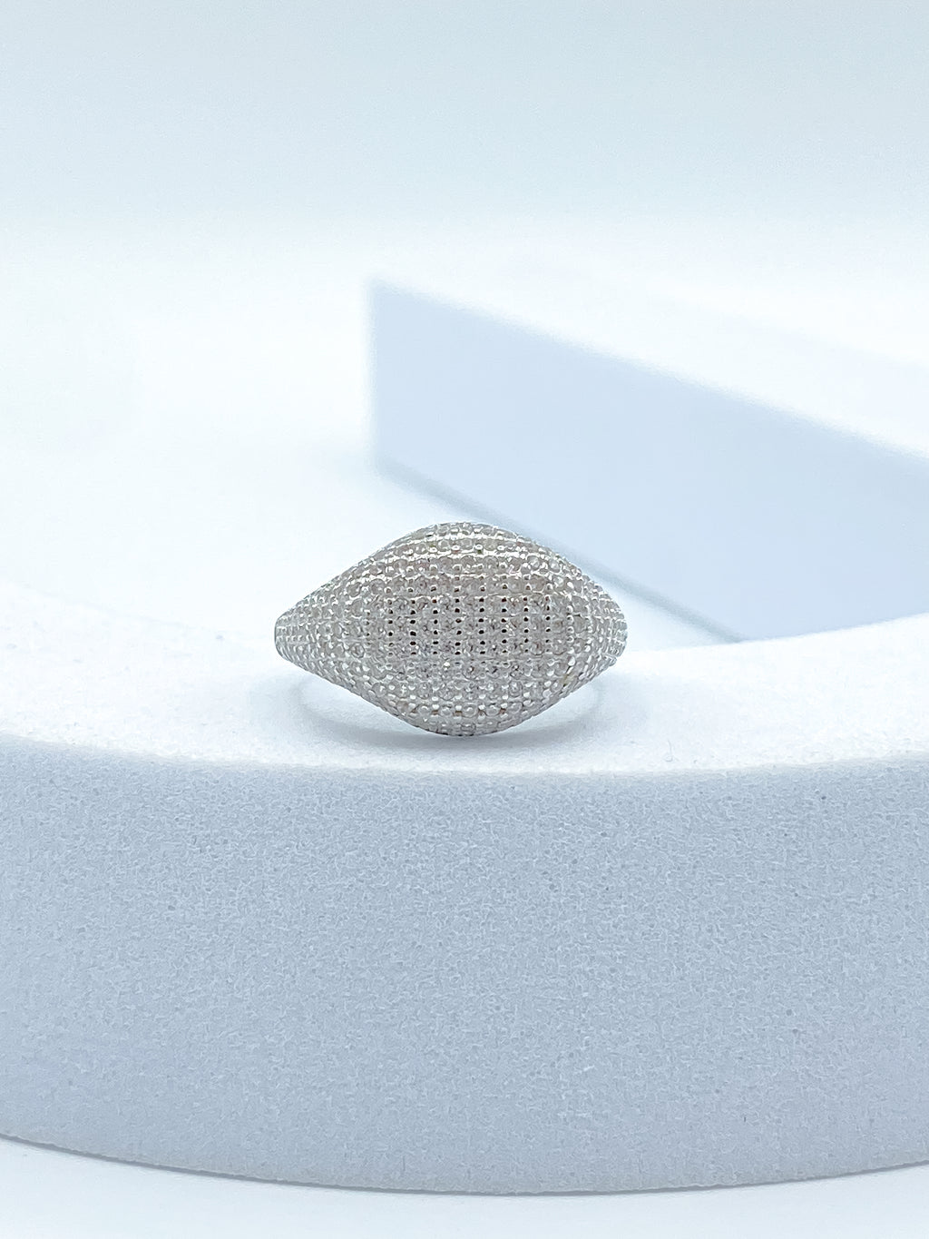 Chevalier Ovale Pave